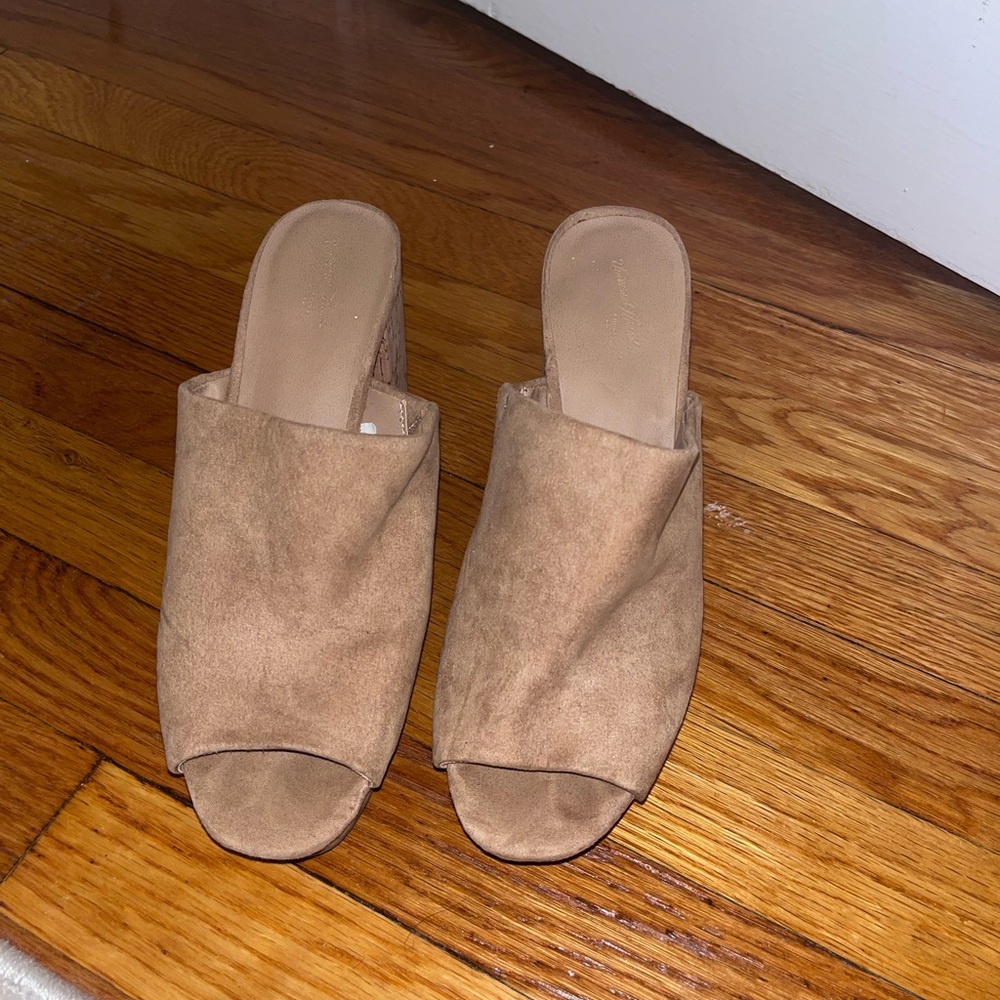 Universal Threads Women Clog Sandal Heel